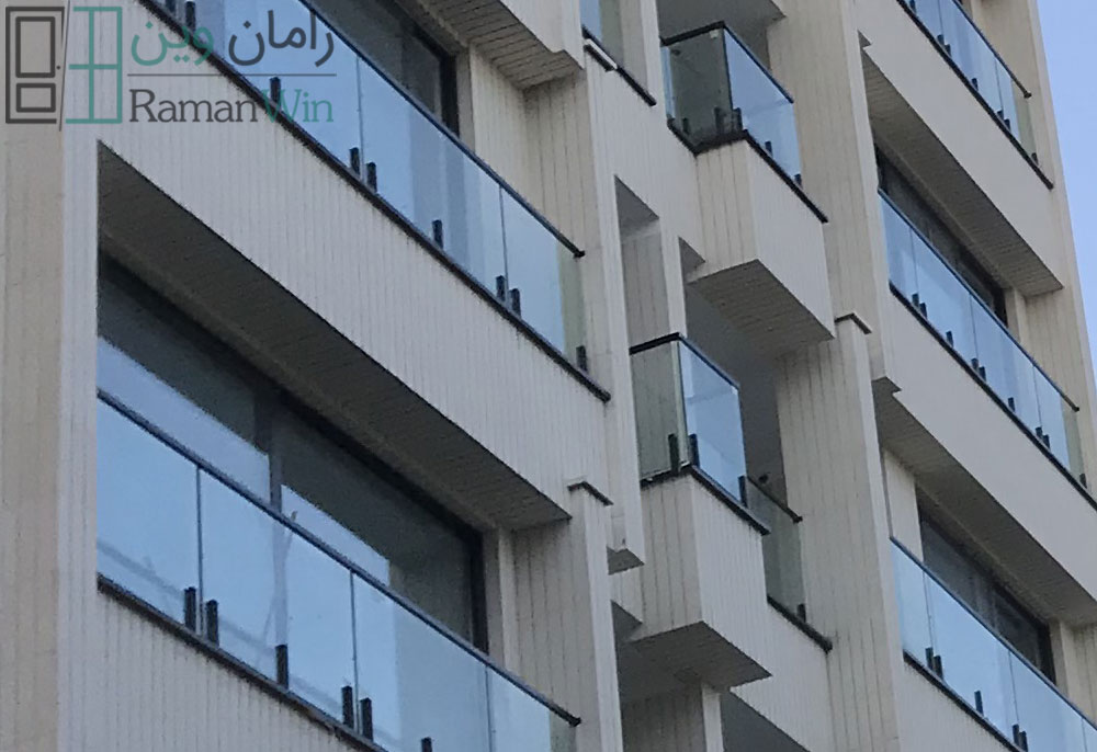 جان پناه شیشه ای اسپیگات