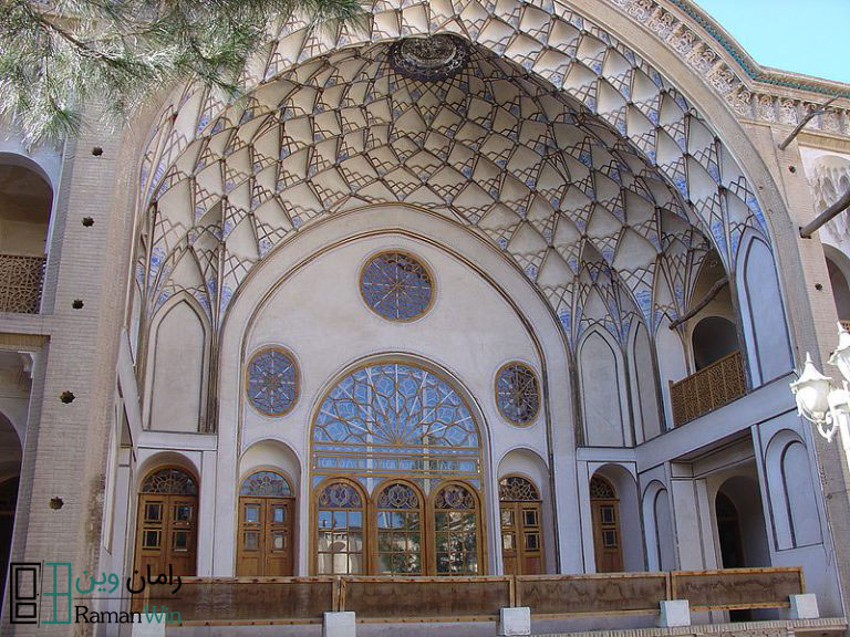 ایوان خانه عامری ها