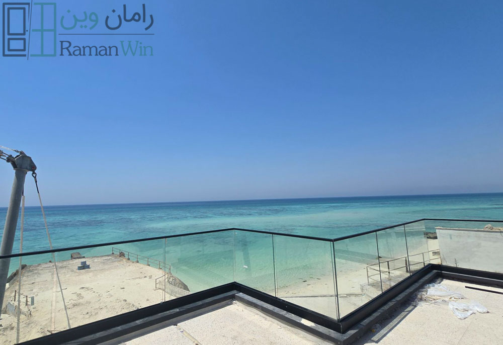 نرده شیشه ای اکسپوز
